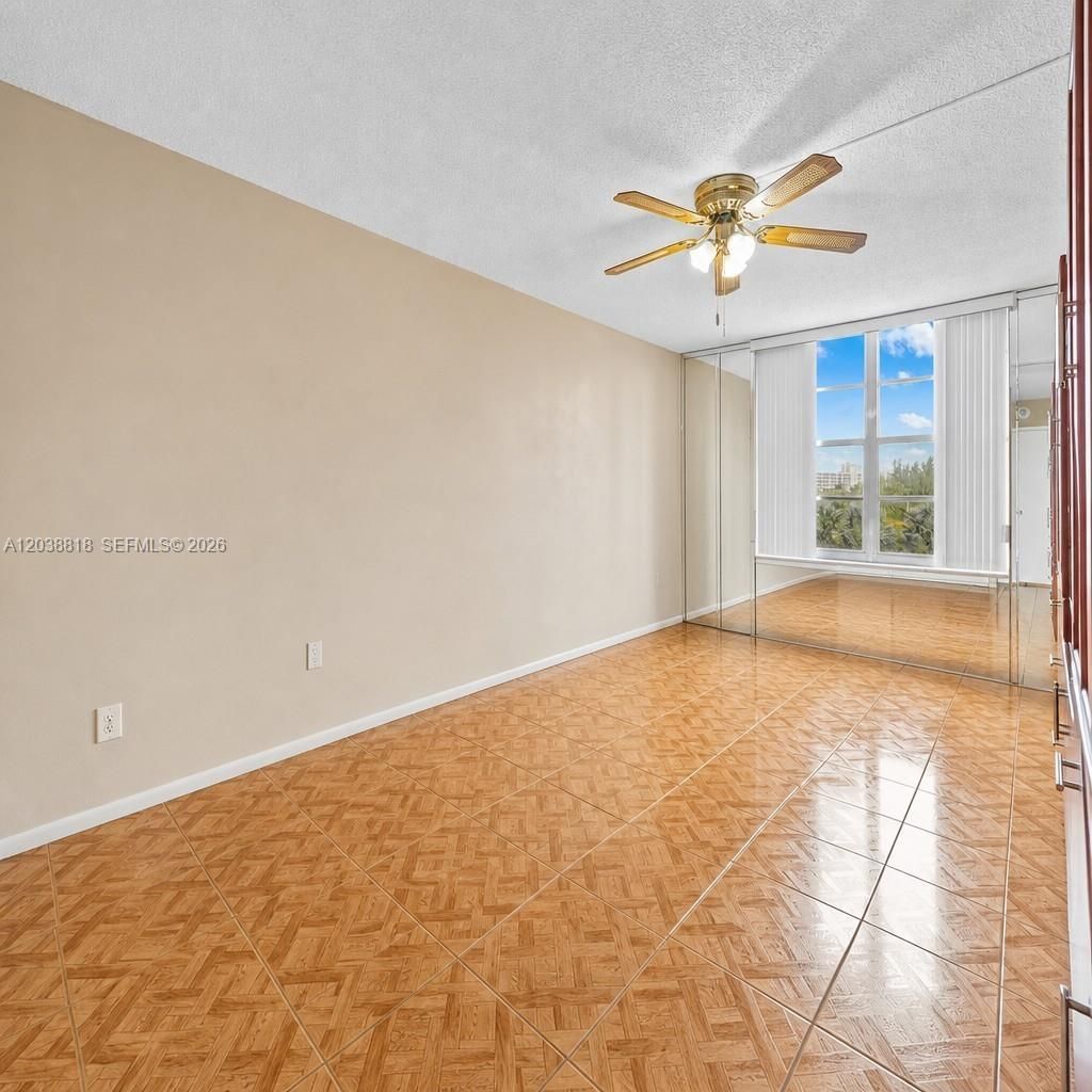 230 174th St , Unit 404, Sunny Isles Beach, FL 33160 Photo