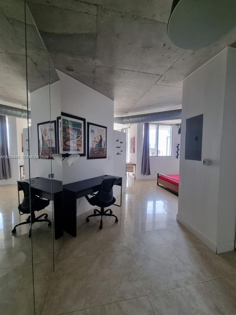690 SW 1st Ct , Unit 1827, Miami, FL 33130 Photo