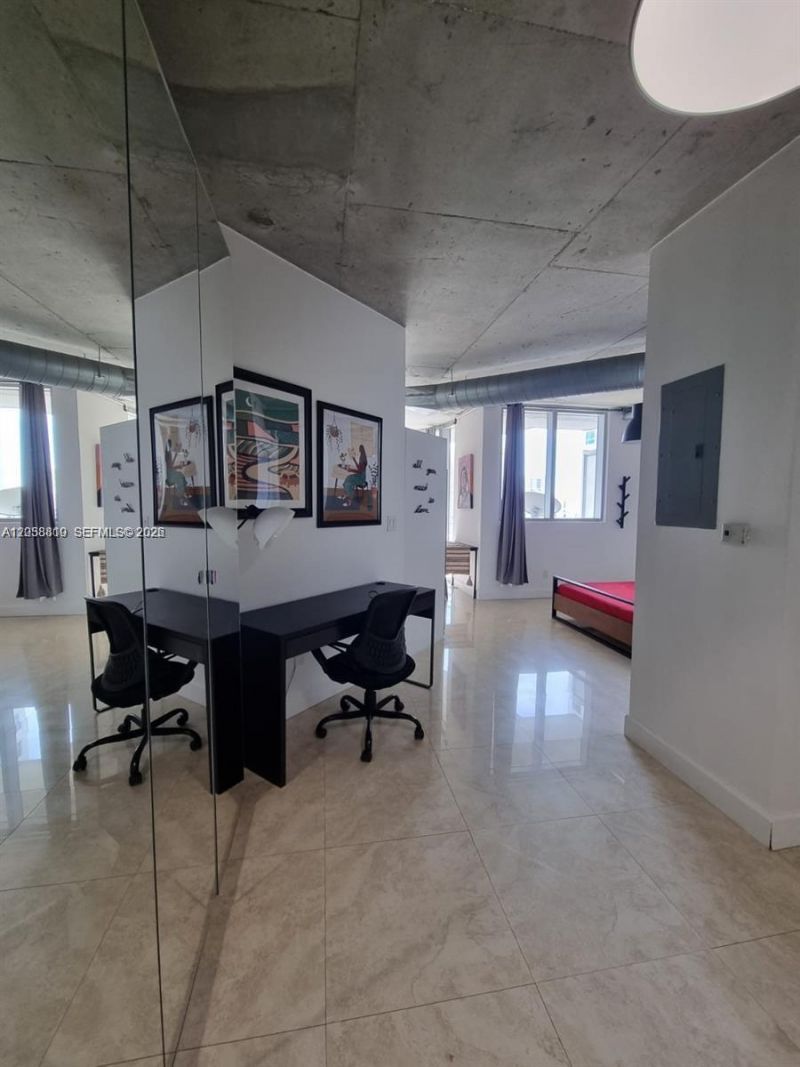 690 SW 1st Ct , Unit 1827, Miami, FL 33130 Photo