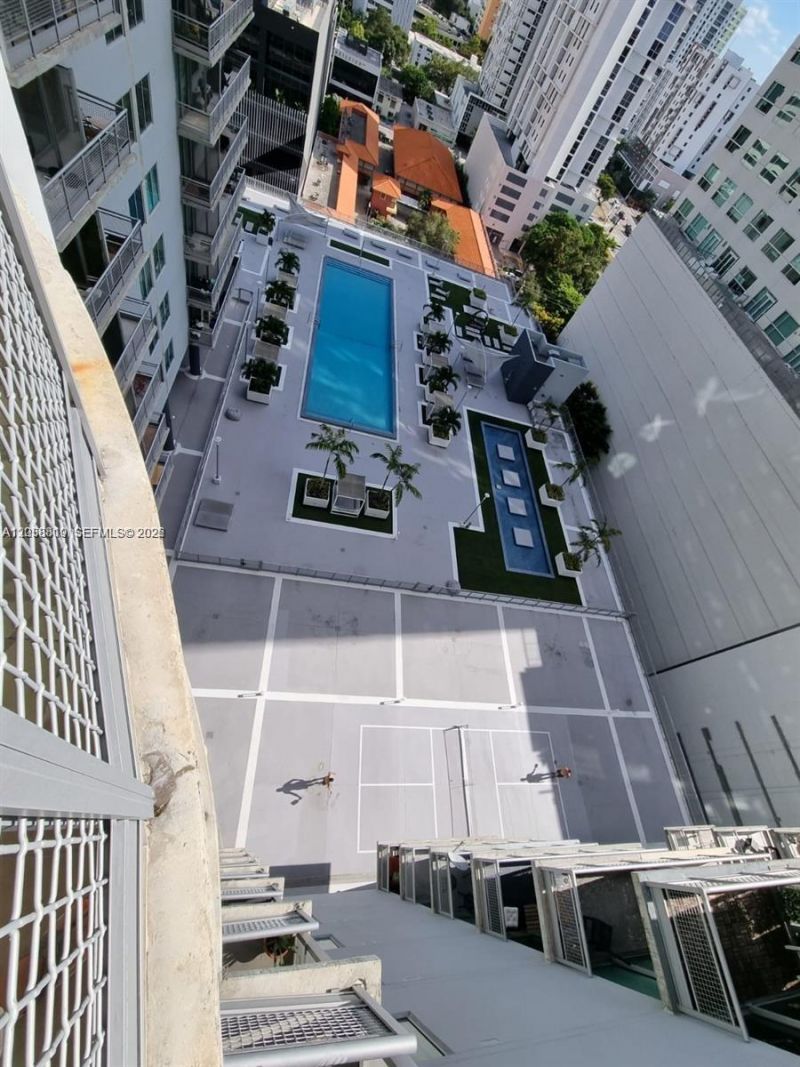 690 SW 1st Ct , Unit 1827, Miami, FL 33130 Photo