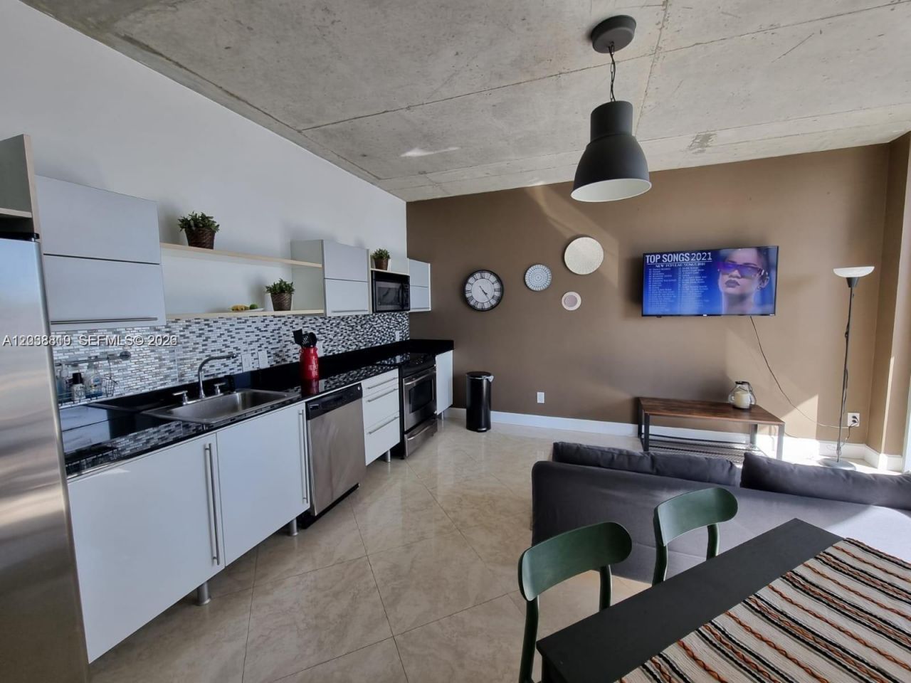 690 SW 1st Ct , Unit 1827, Miami, FL 33130 Photo