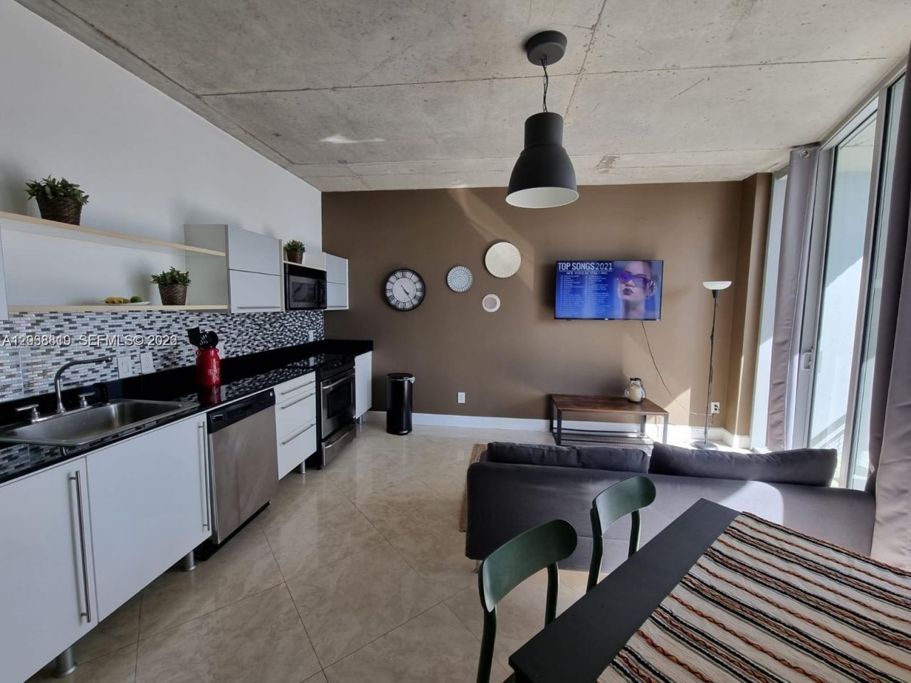 690 SW 1st Ct , Unit 1827, Miami, FL 33130 Photo