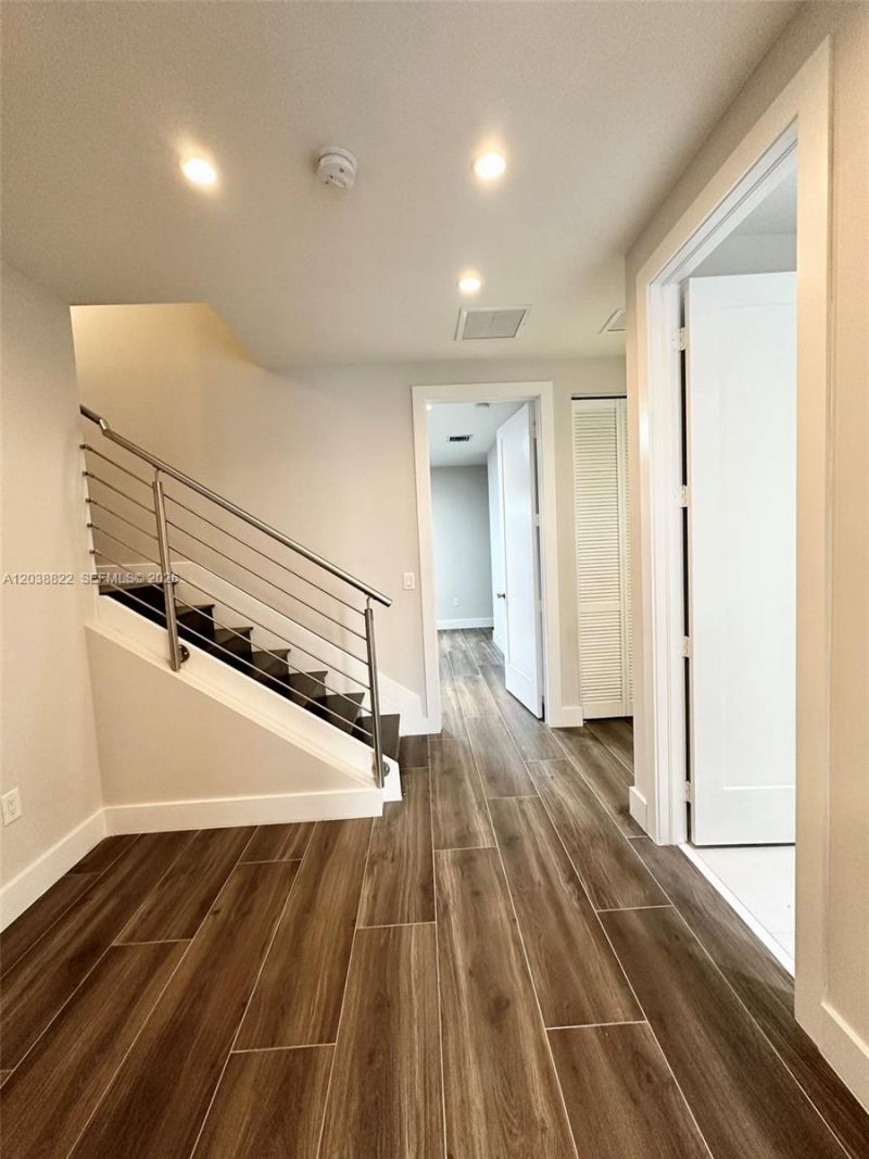10560 NW 63rd Ter , Doral, FL 33178 Photo