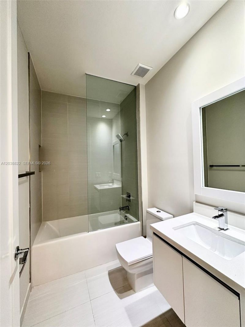 10560 NW 63rd Ter , Doral, FL 33178 Photo