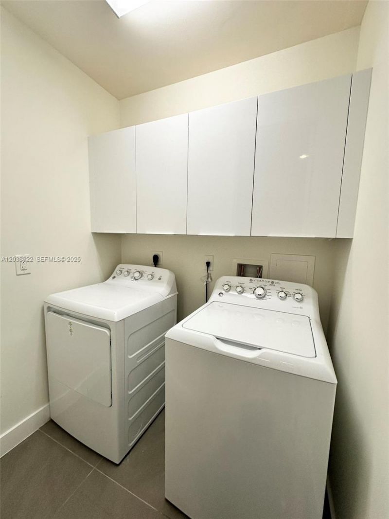 10560 NW 63rd Ter , Doral, FL 33178 Photo