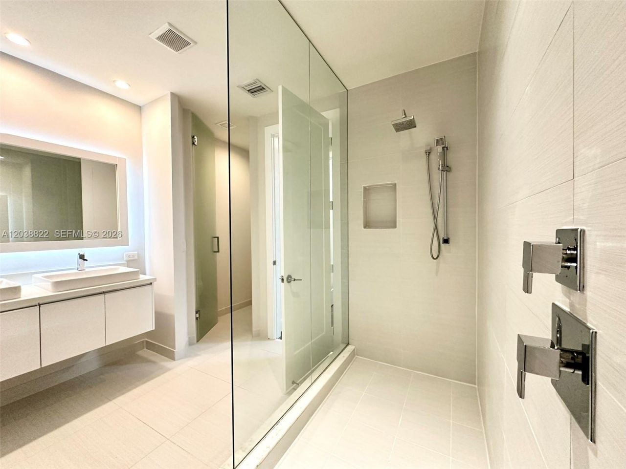 10560 NW 63rd Ter , Doral, FL 33178 Photo