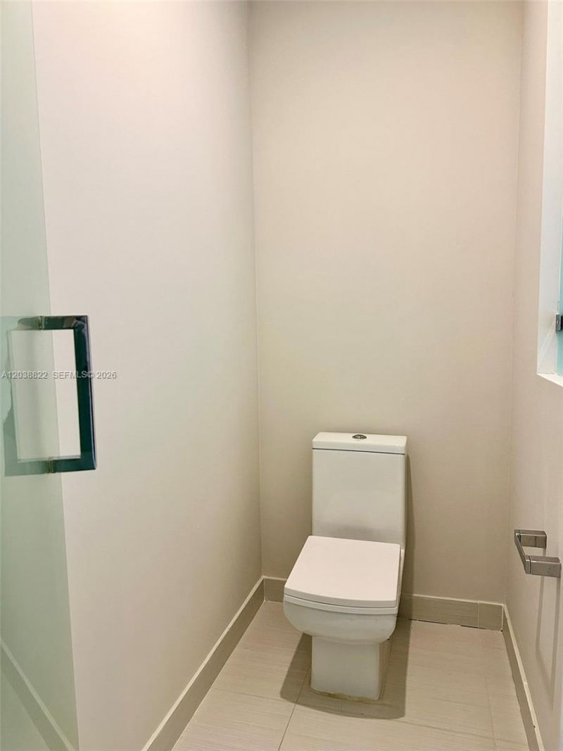 10560 NW 63rd Ter , Doral, FL 33178 Photo