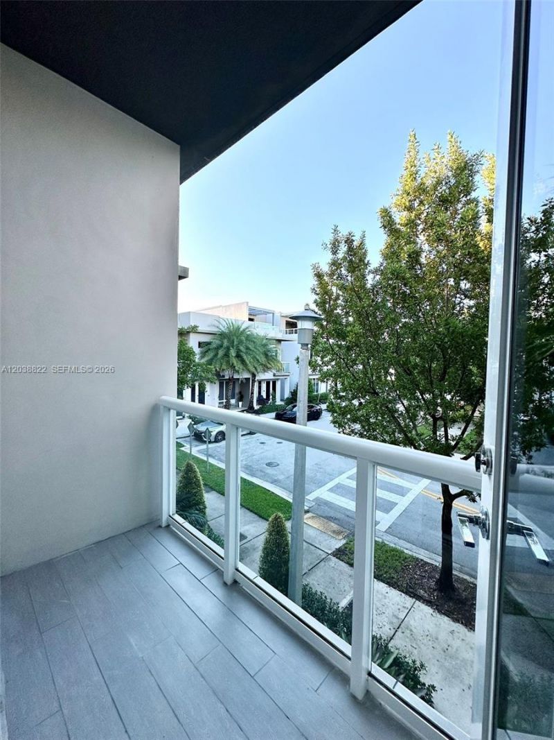 10560 NW 63rd Ter , Doral, FL 33178 Photo