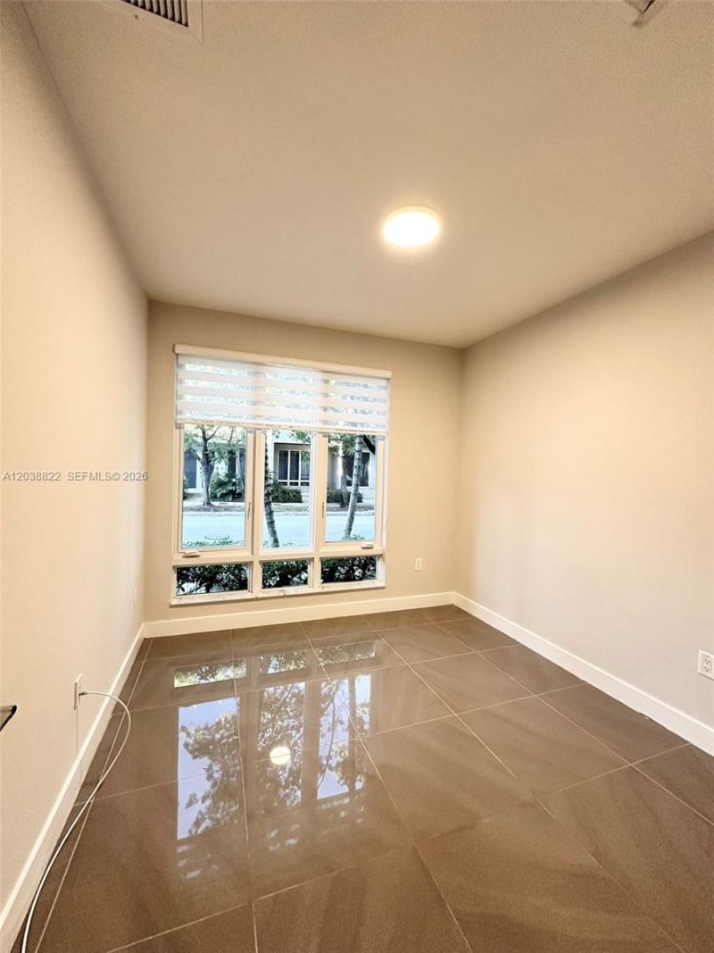 10560 NW 63rd Ter , Doral, FL 33178 Photo