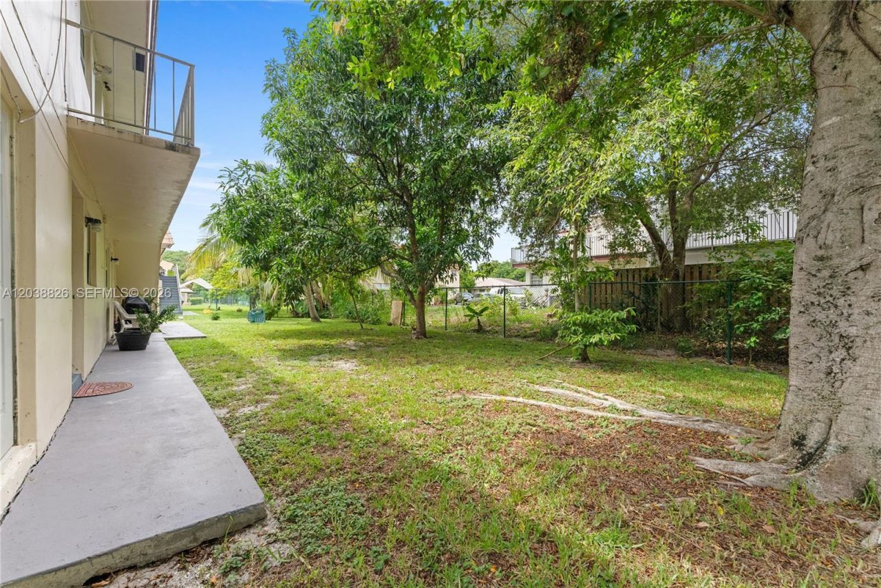 10261 NW 35th St , Unit 10, Coral Springs, FL 33065 Photo
