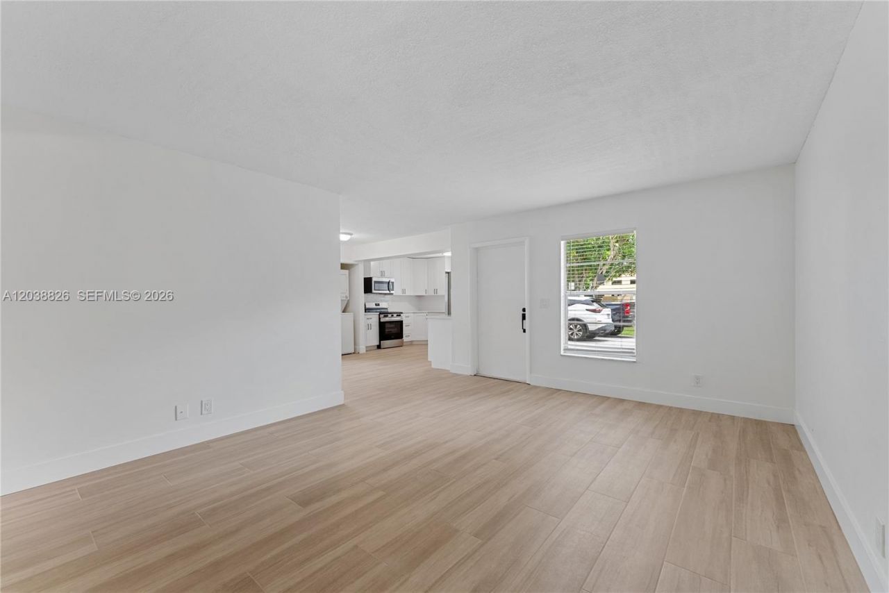 10261 NW 35th St , Unit 10, Coral Springs, FL 33065 Photo