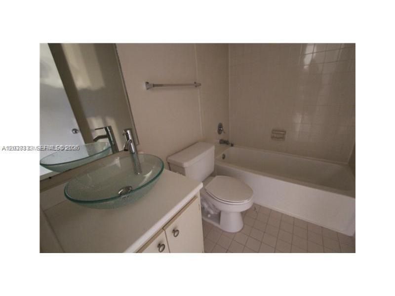 540 Brickell Key Dr, Unit 918, Miami, FL 33131 Photo