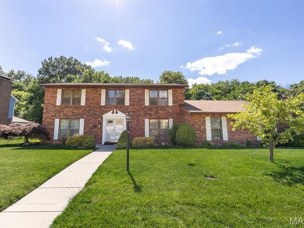 1015 N Smiley Street, O'Fallon, IL 62269