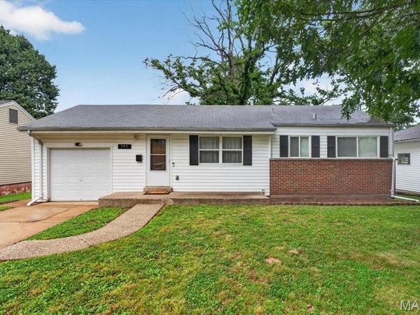 795 Babler Drive, Florissant, MO 63031