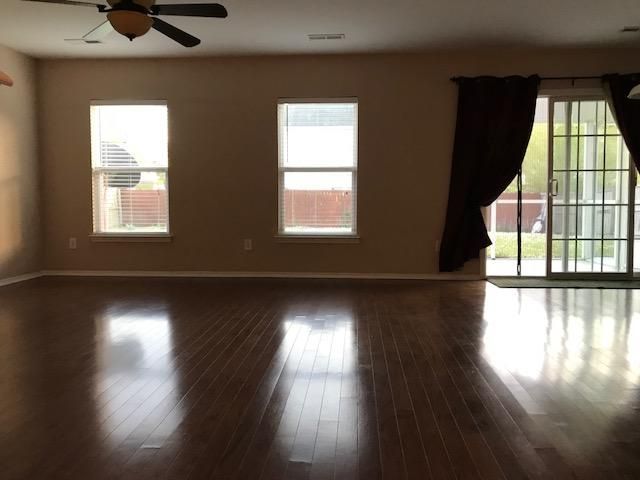 7003 Bellflower Lane Photo 8