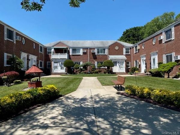 264-17 73rd. Avenue , Unit E-2, Glen Oaks, NY 11004