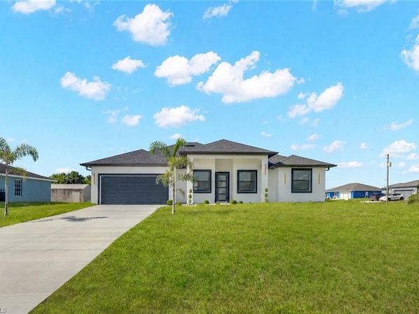 8030 SHERWOOD CIR , LABELLE, FL 33935