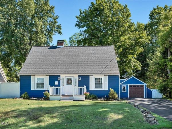 13 Van Buren Road, Glenville, NY 12302