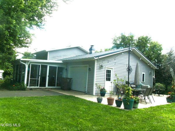 111 Carlings Avenue , Ottawa, OH 45875