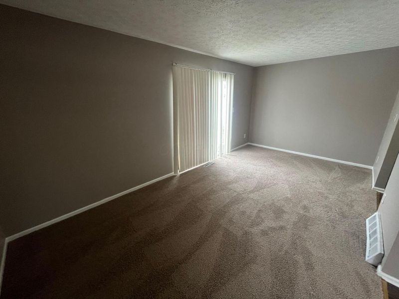 2621 Woodsedge Road , Columbus, OH 43224 Photo 3