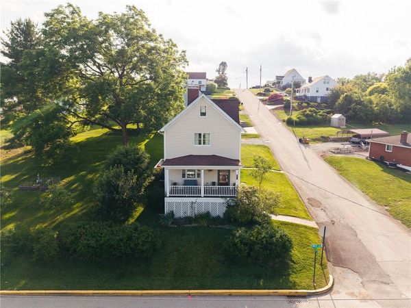 115 1st St, North Irwin, PA 15642