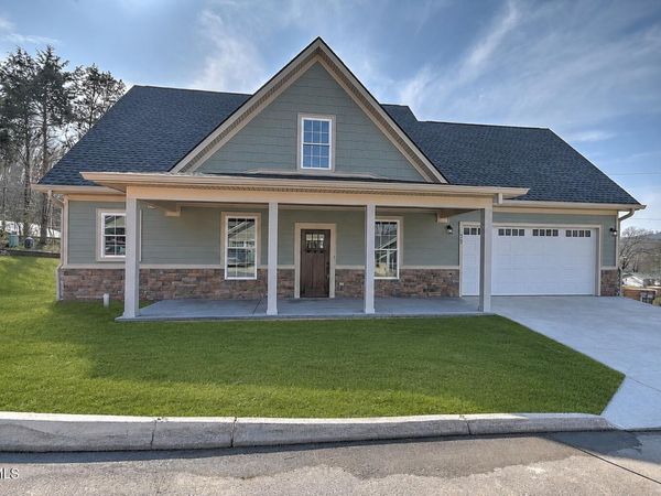 505 Hickory Tree Private Drive, Kingsport, TN 37663