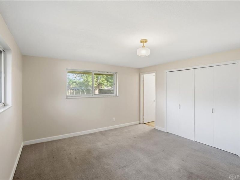7329 Kirkview Drive, Huber Heights, OH 45424 Photo 17