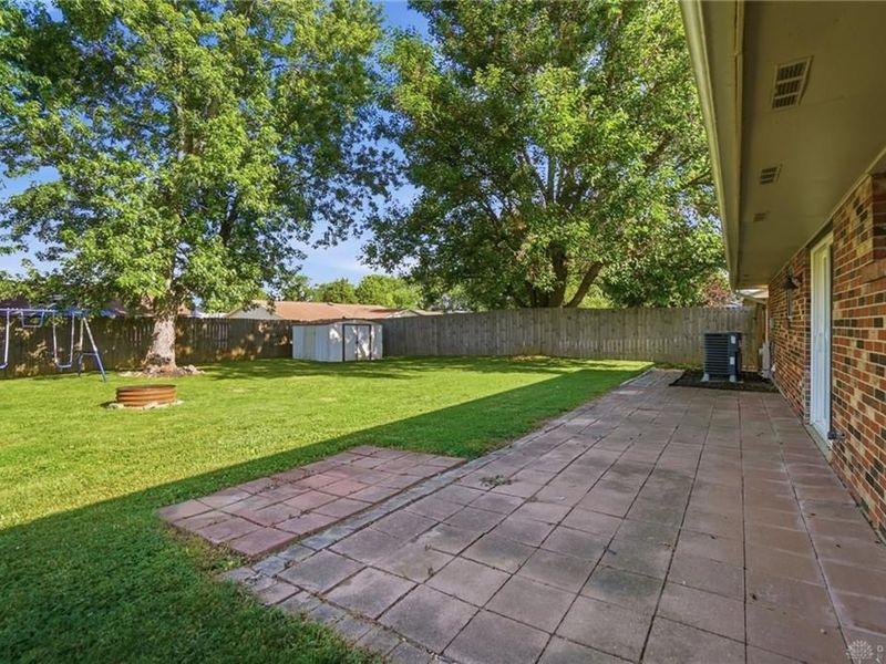 7329 Kirkview Drive, Huber Heights, OH 45424 Photo 29