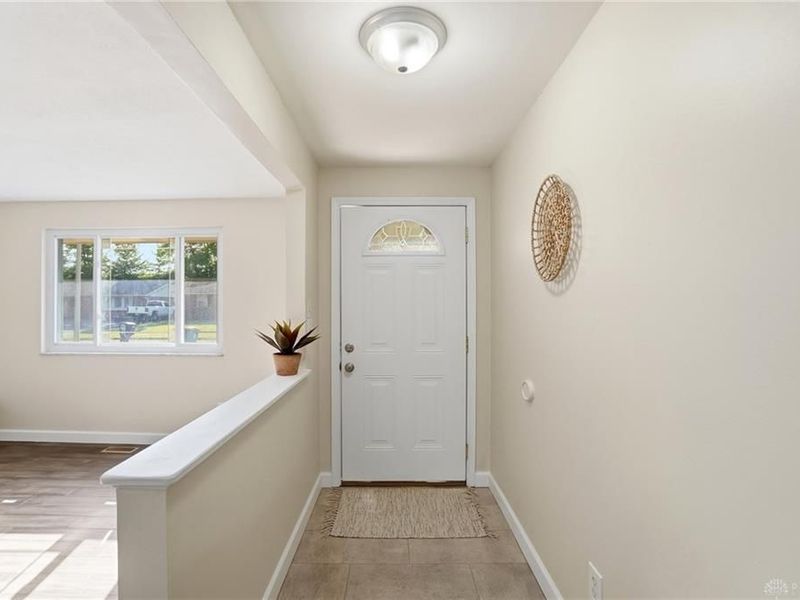 7329 Kirkview Drive, Huber Heights, OH 45424 Photo 5