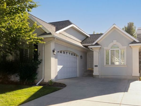 1637 N LINDEN LN E, Unit 231, Bountiful, UT 84010