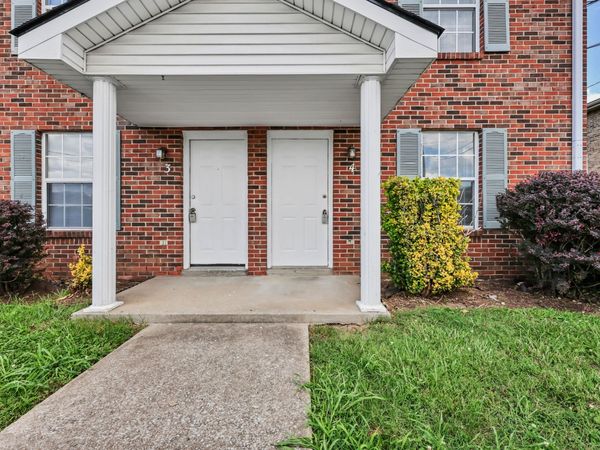 371 Peabody Dr , Clarksville, TN 37042