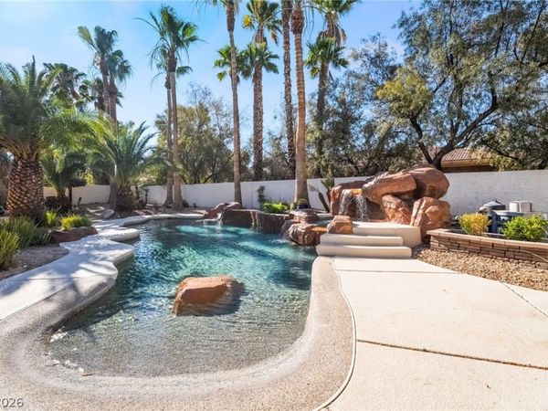 7230 Elderly Avenue, Las Vegas, NV 89131