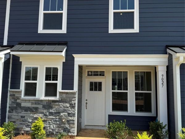 9027 Gulledge Court , Charlotte, NC 28262