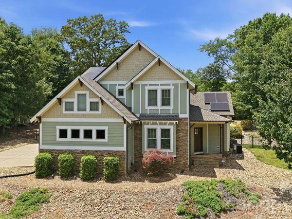 1104 Sawtooth Oak Lane, Belmont, NC 28012