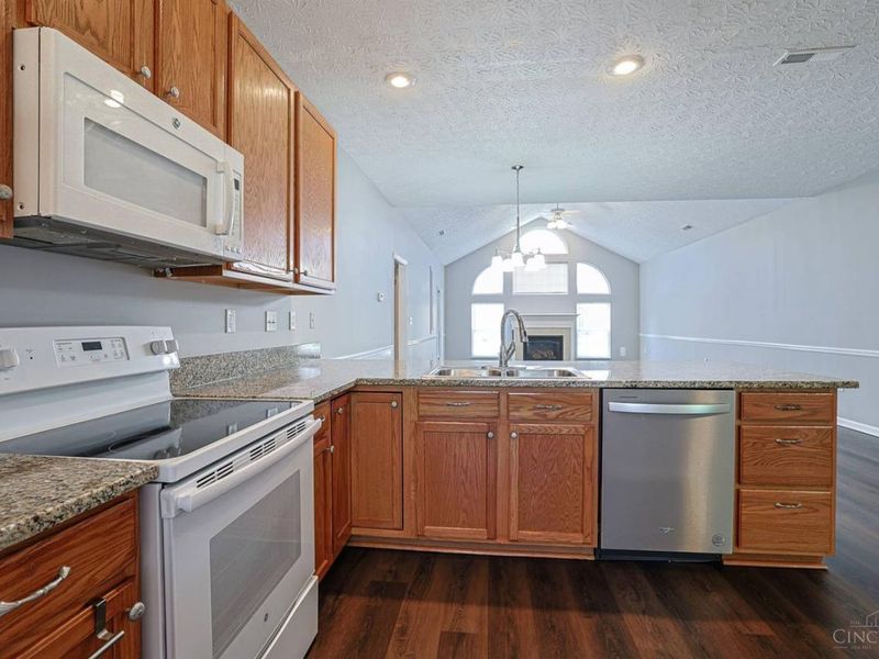 5655 Harbourside Drive, Mason, OH 45040 Photo 13