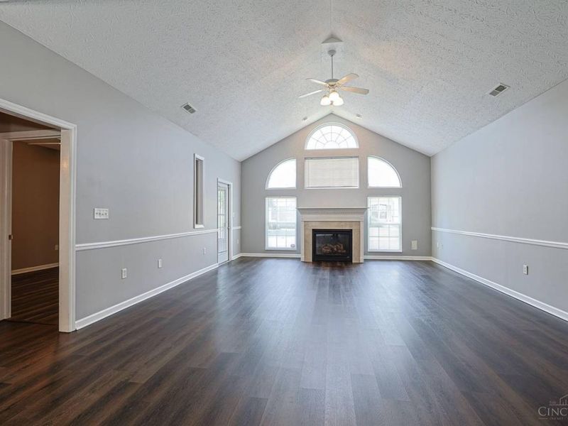5655 Harbourside Drive, Mason, OH 45040 Photo 3
