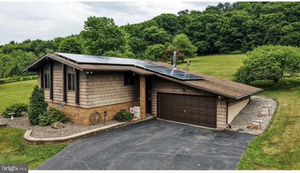 313 LITTLE MOUNTAIN ROAD , RINGTOWN, PA 17967