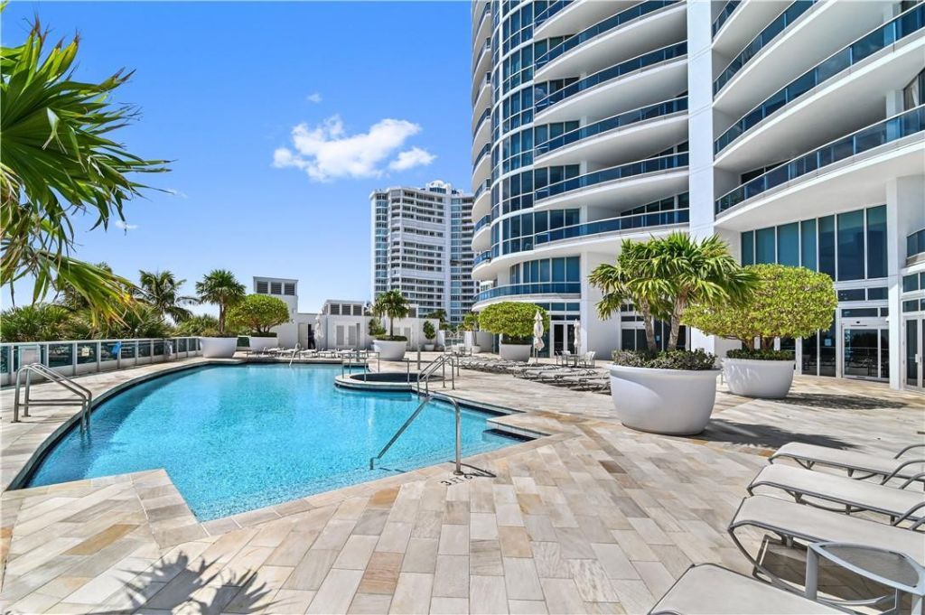 1600 S Ocean Boulevard, Unit 902, Lauderdale by the Sea, FL 33062 Photo