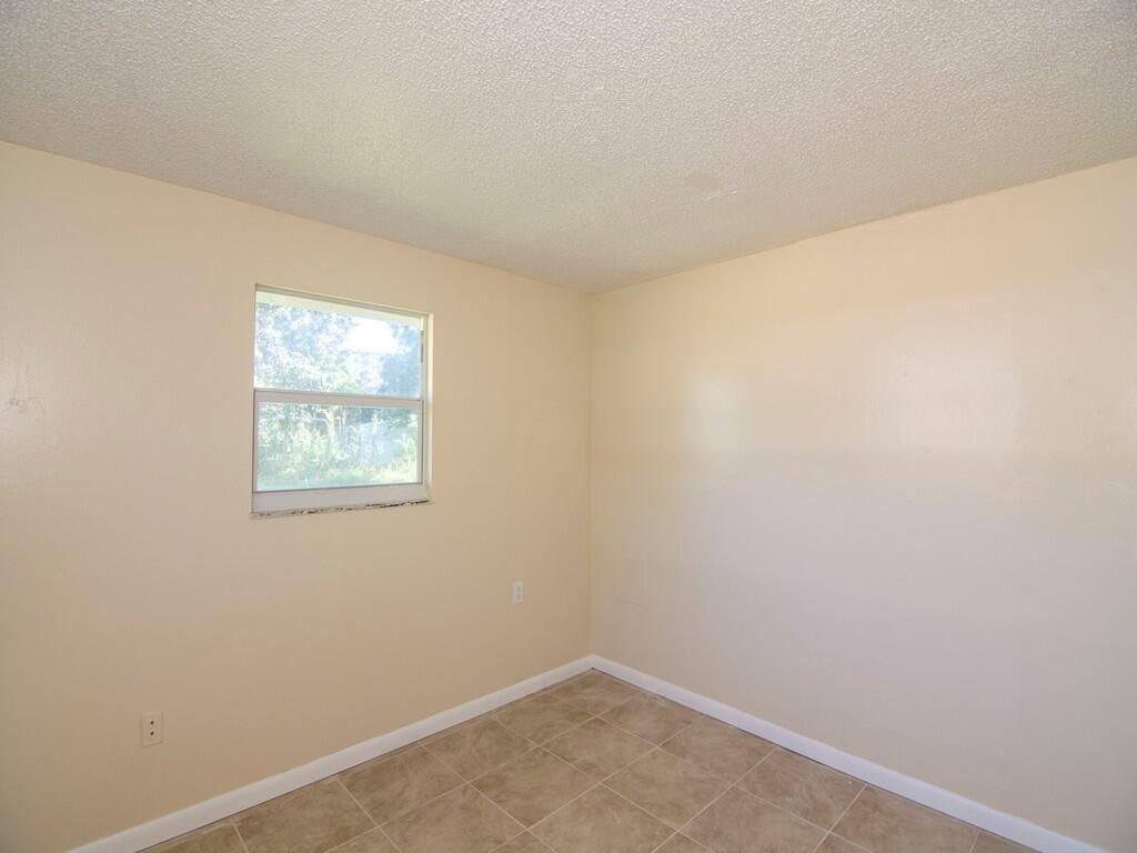 8604 Brookline Avenue, Fort Pierce, FL 34951 Photo
