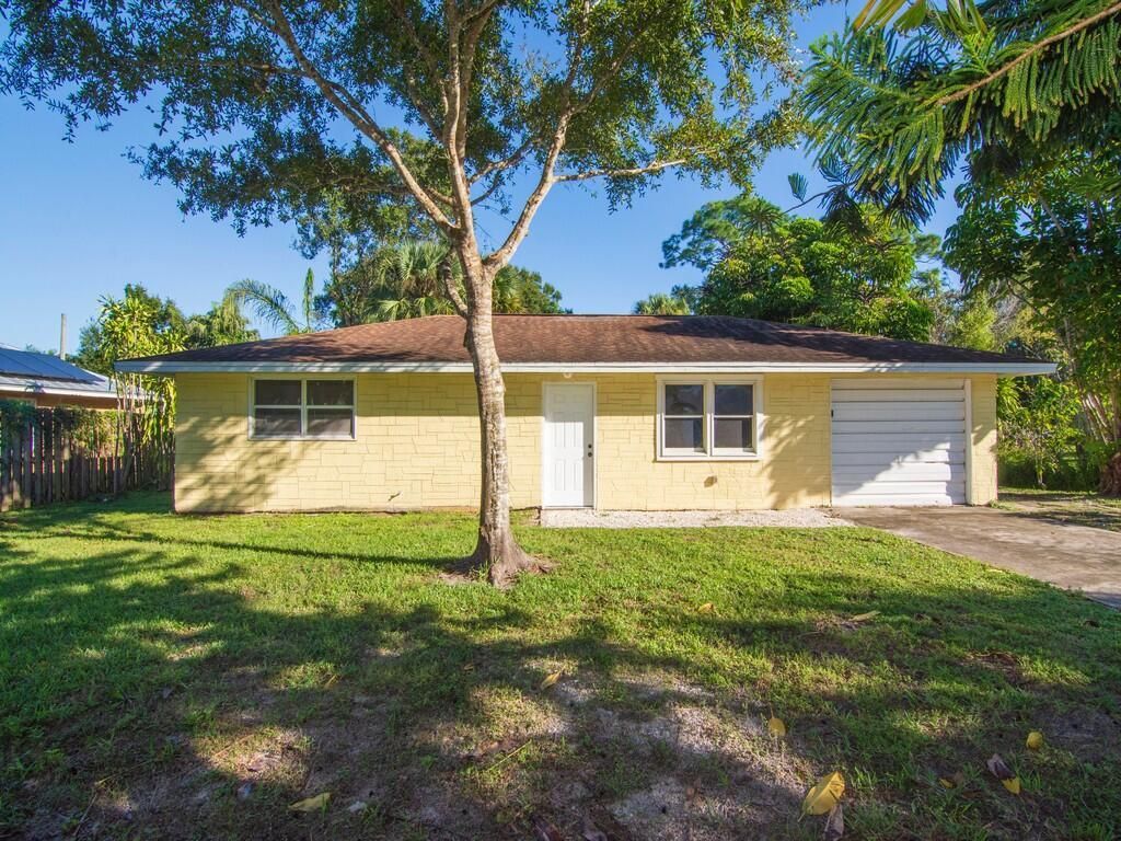 8604 Brookline Avenue, Fort Pierce, FL 34951 Photo