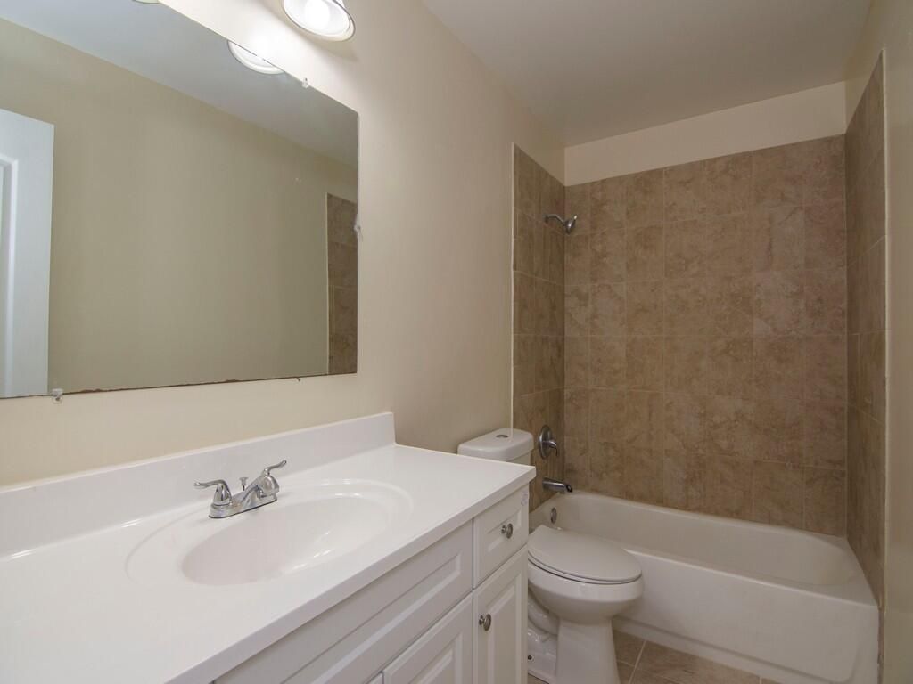 8604 Brookline Avenue, Fort Pierce, FL 34951 Photo