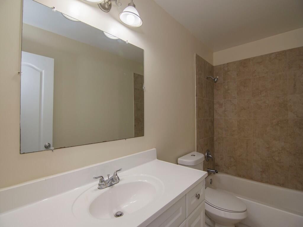 8604 Brookline Avenue, Fort Pierce, FL 34951 Photo