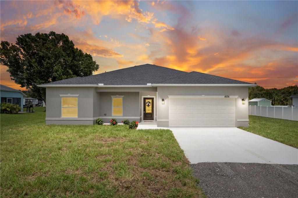 8536 96th Court , Vero Beach, FL 32967 Photo