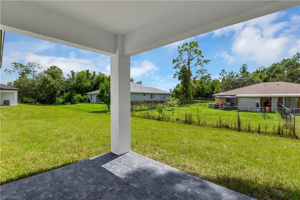 329/331 Grant Blvd, Lehigh Acres, FL 33974 Photo