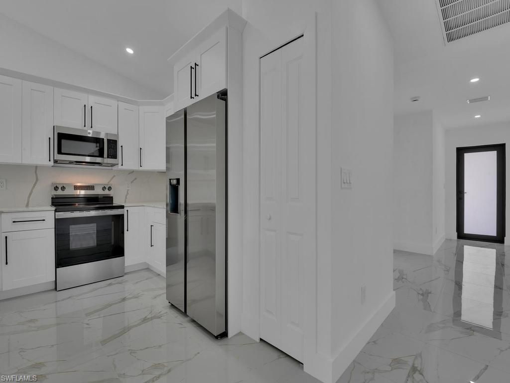329/331 Grant Blvd, Lehigh Acres, FL 33974 Photo