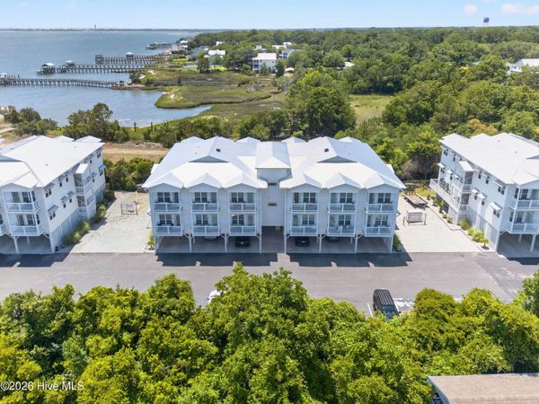 702 E Moore Street , Unit # 207, Southport, NC 28461