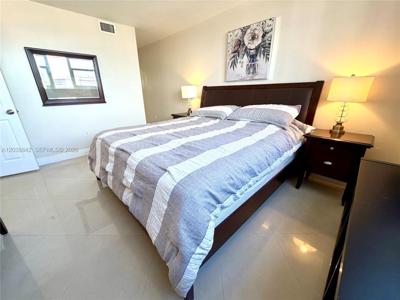 1893 S Ocean Dr, Unit 612, Hallandale Beach, FL 33009 Photo