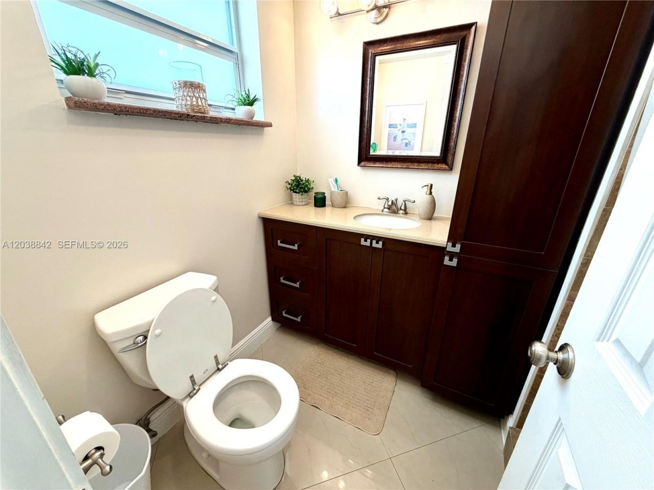1893 S Ocean Dr, Unit 612, Hallandale Beach, FL 33009 Photo
