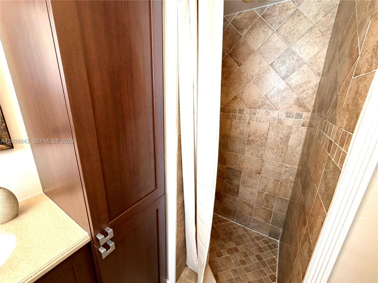 1893 S Ocean Dr, Unit 612, Hallandale Beach, FL 33009 Photo