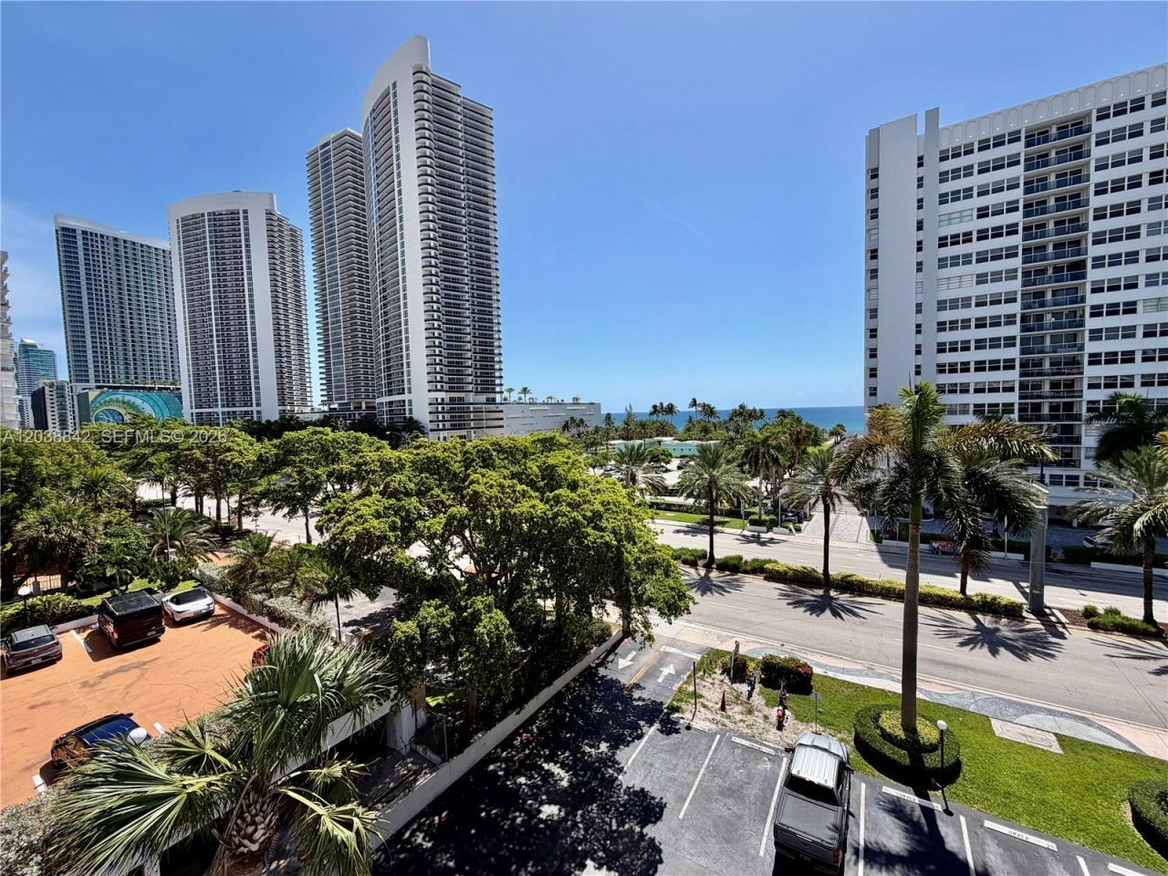 1893 S Ocean Dr, Unit 612, Hallandale Beach, FL 33009 Photo